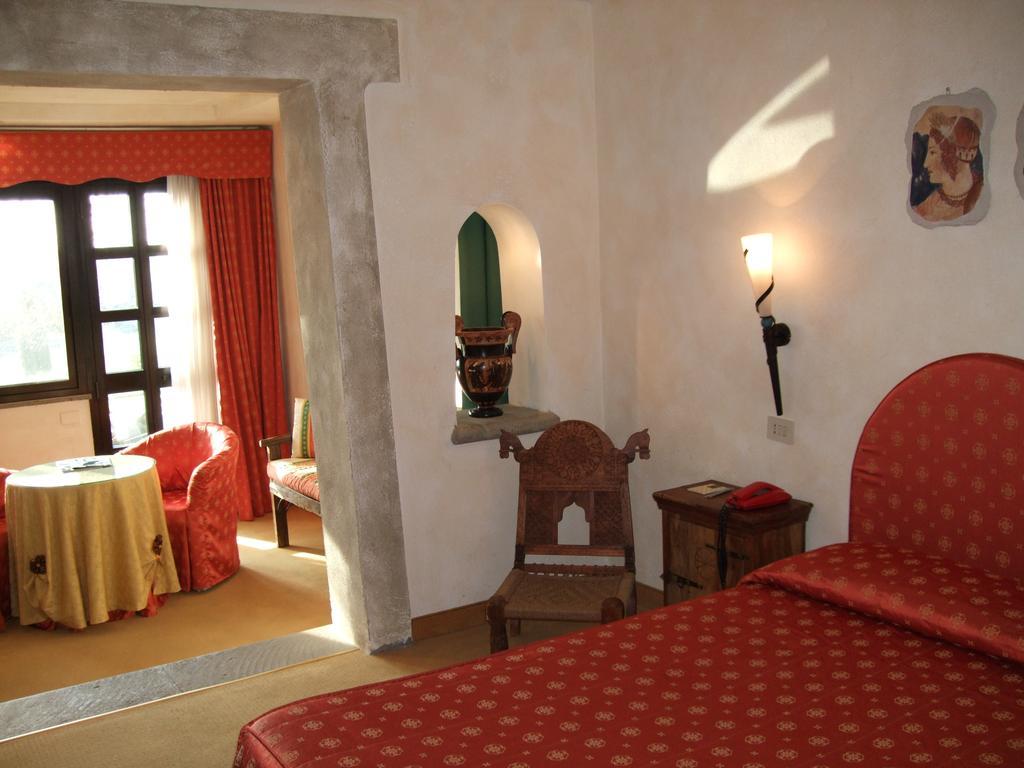 Villa Country Relais I Due Laghi Anguillara Sabazia Habitación foto